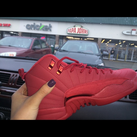 jordans youth size 5